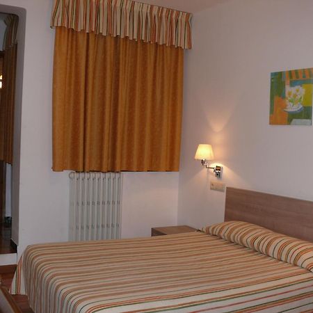 Hostal Muntanya Artesa de Segre 외부 사진